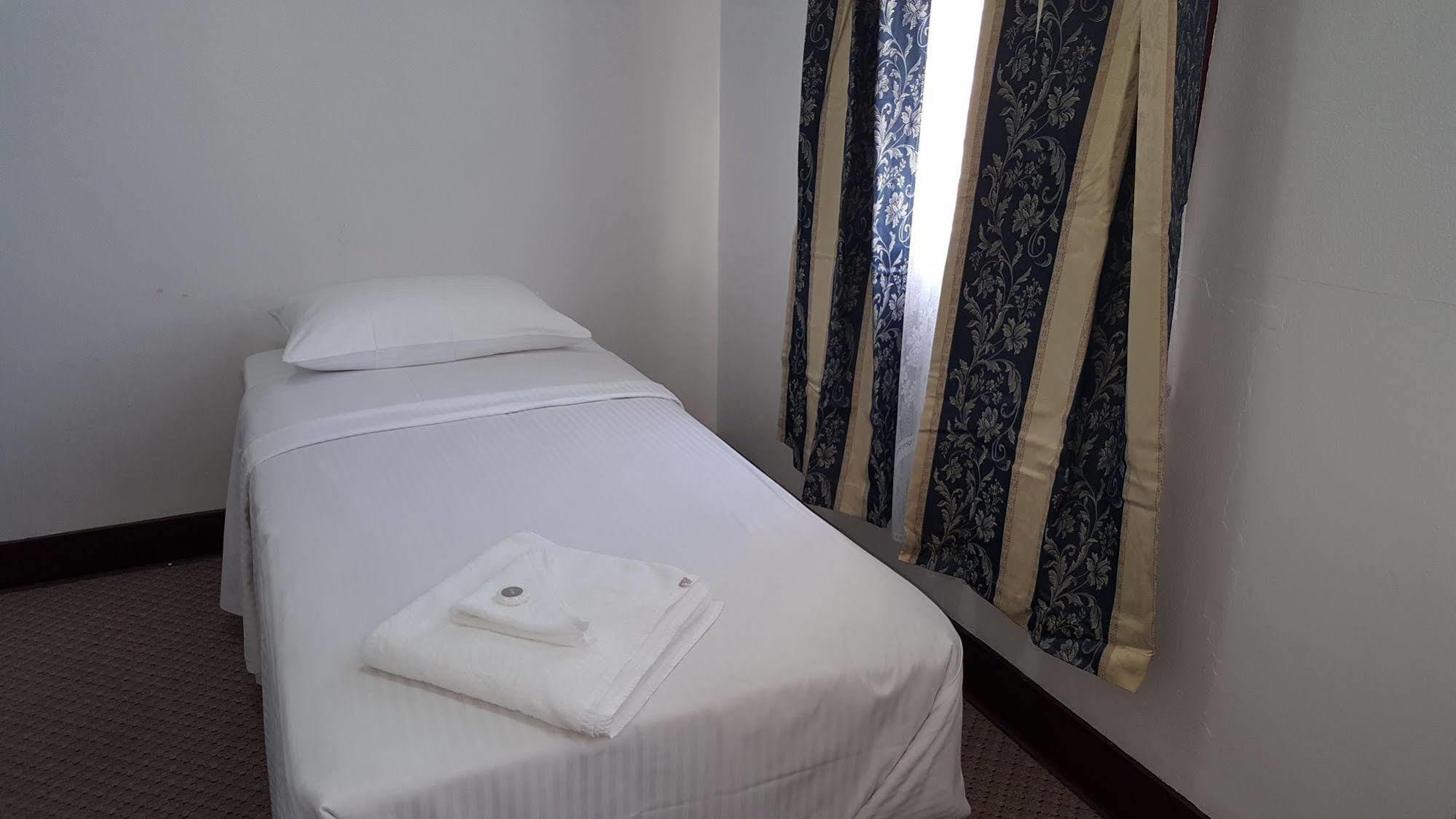 Royal Motel Тентърфилд Екстериор снимка