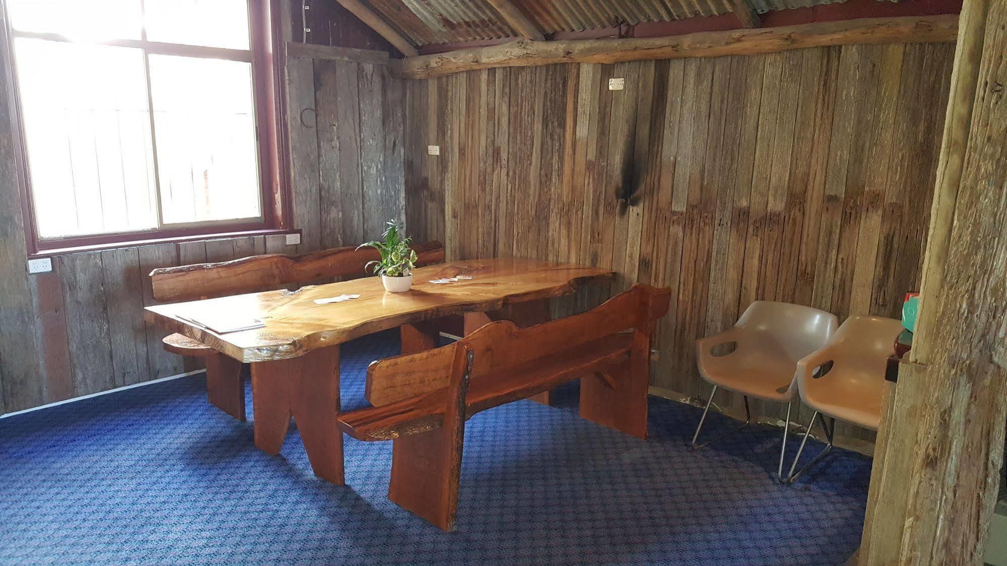 Royal Motel Тентърфилд Екстериор снимка