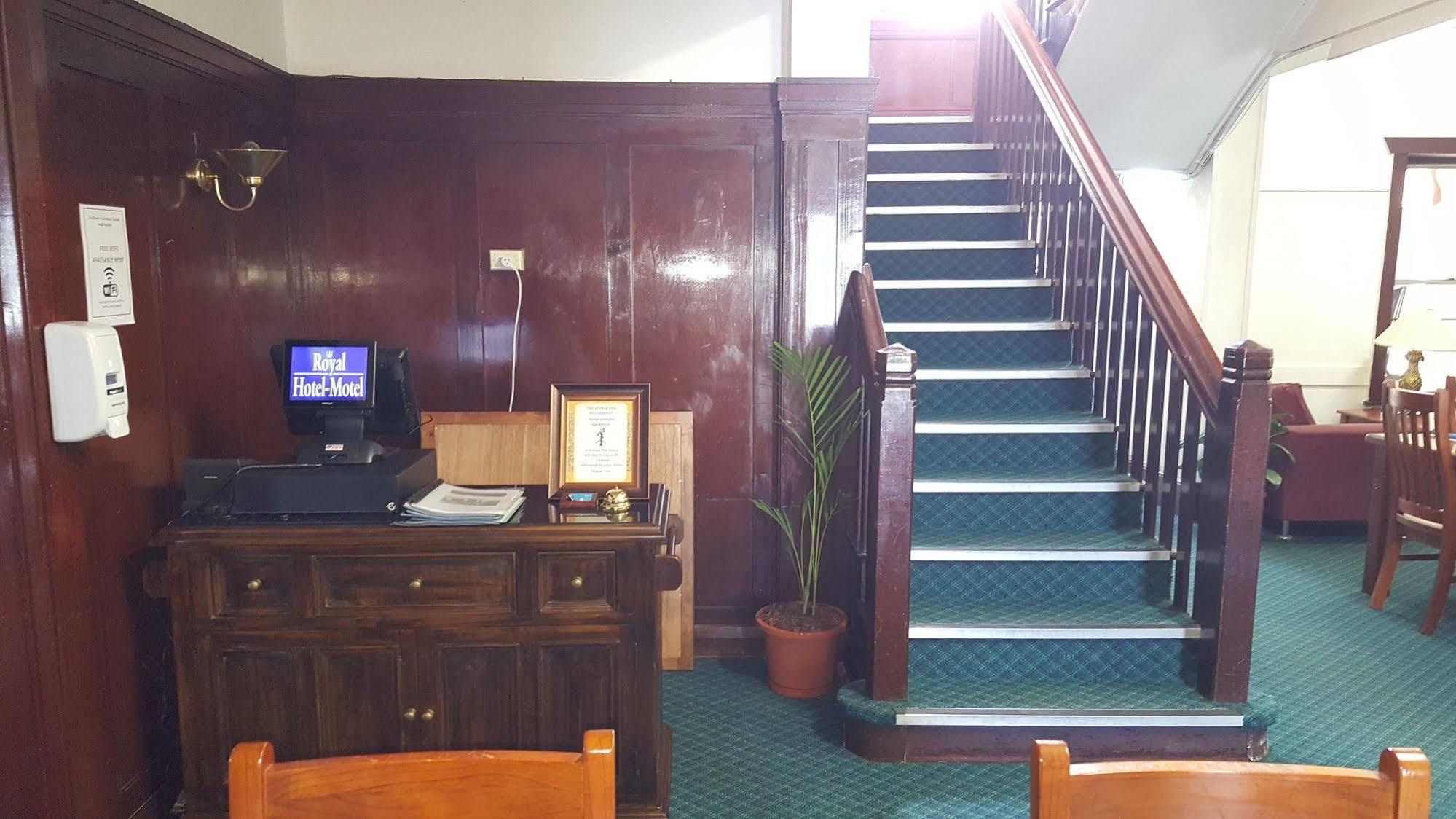 Royal Motel Тентърфилд Екстериор снимка